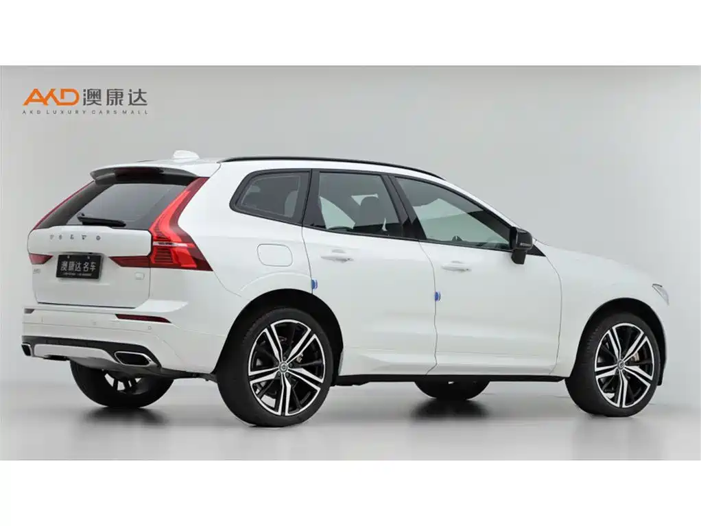 Volvo XC60 PHEV — миниатюра 3