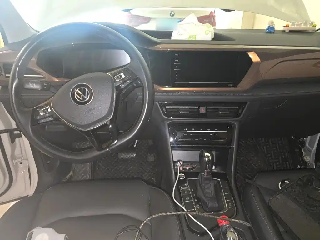 Volkswagen Tharu — миниатюра 5