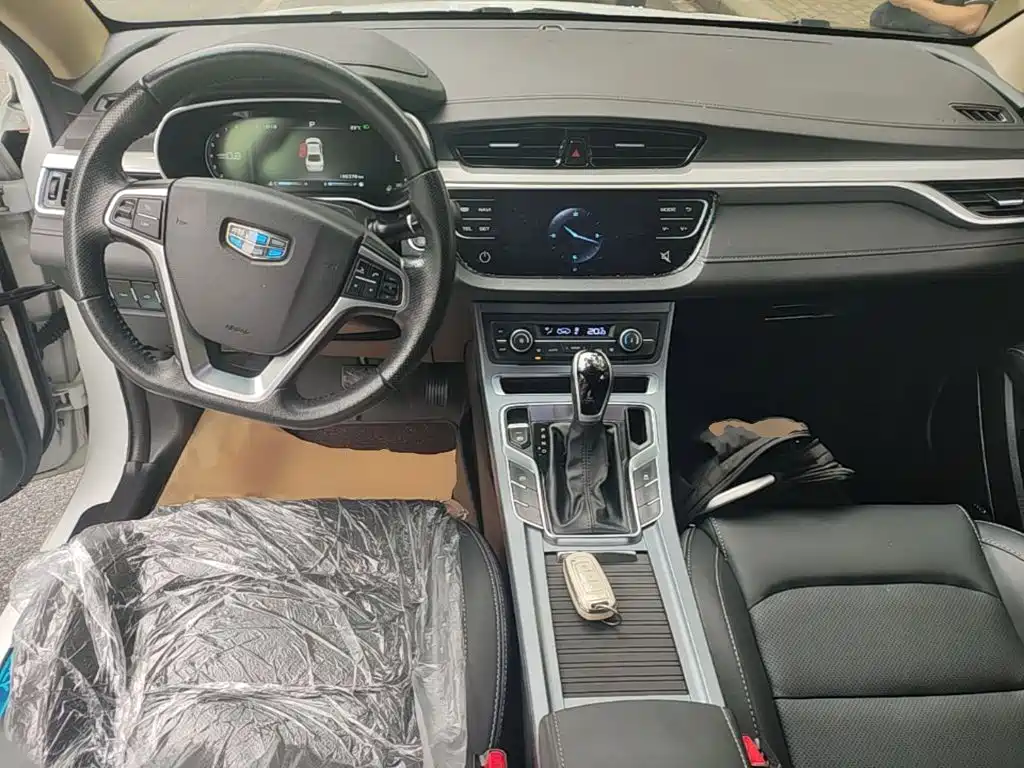Geely Emgrand — миниатюра 10