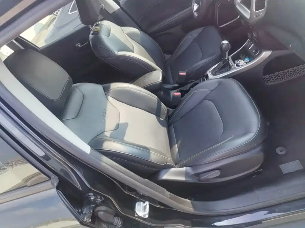 Jeep Compass — миниатюра 25