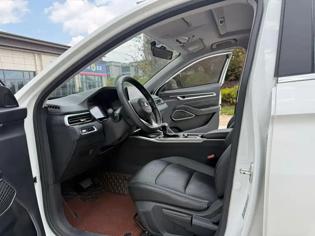 Geely Emgrand — миниатюра 4