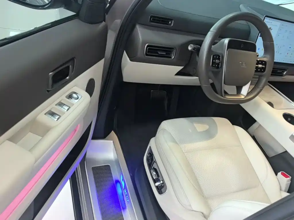 Li Auto Li MEGA — миниатюра 16