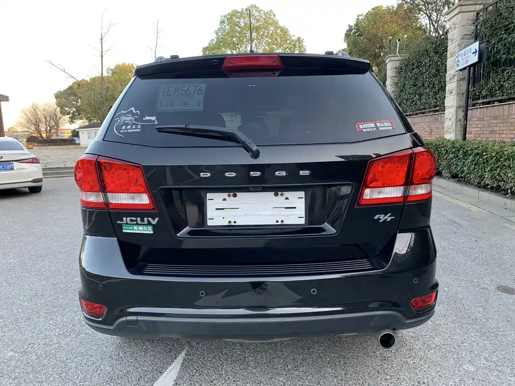 Dodge Journey — миниатюра 3