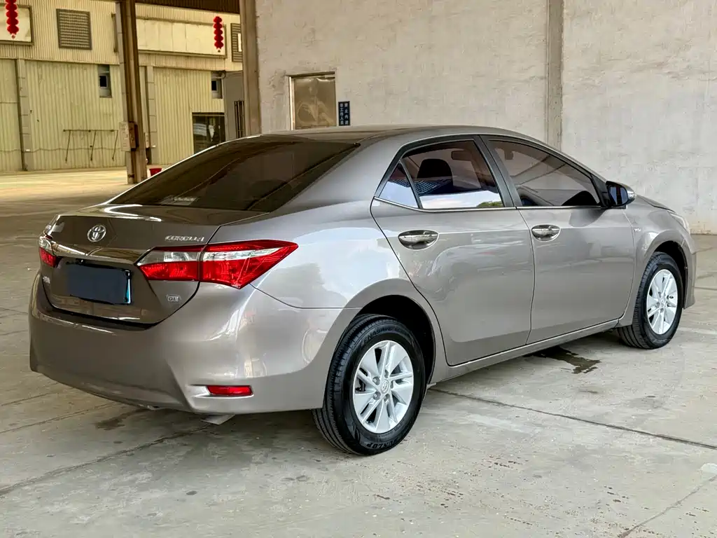 Toyota Corolla — миниатюра 3