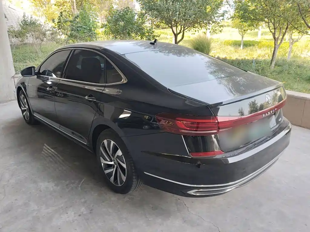 Volkswagen Passat PHEV — миниатюра 5