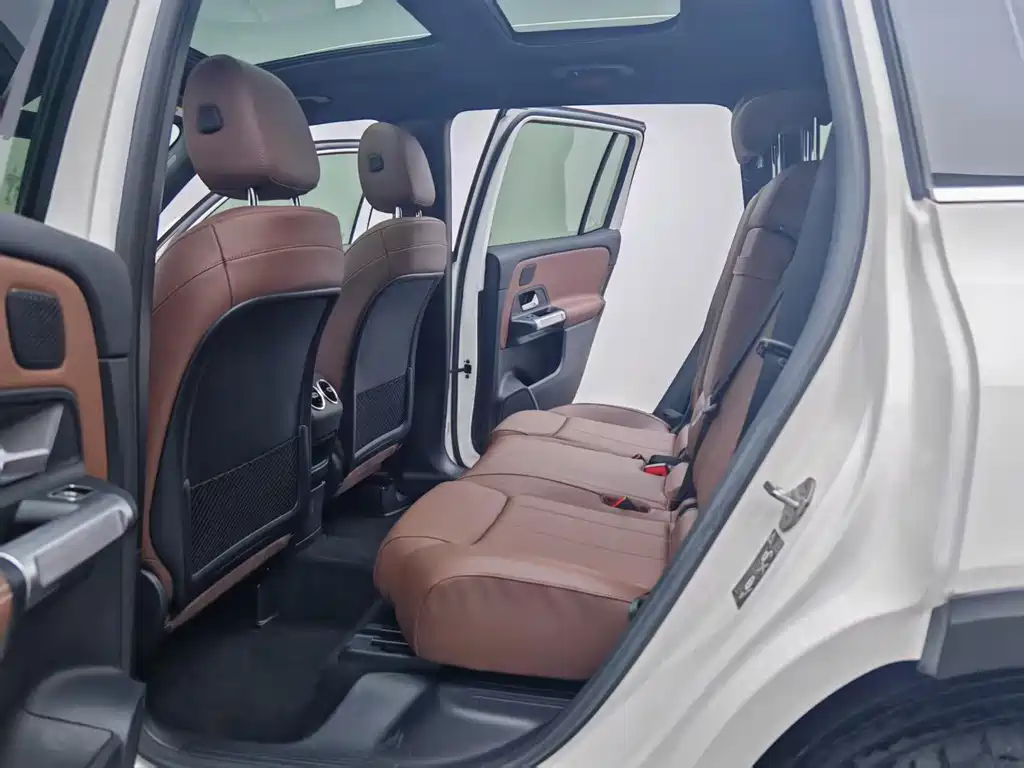 Mercedes-Benz GLB — миниатюра 12