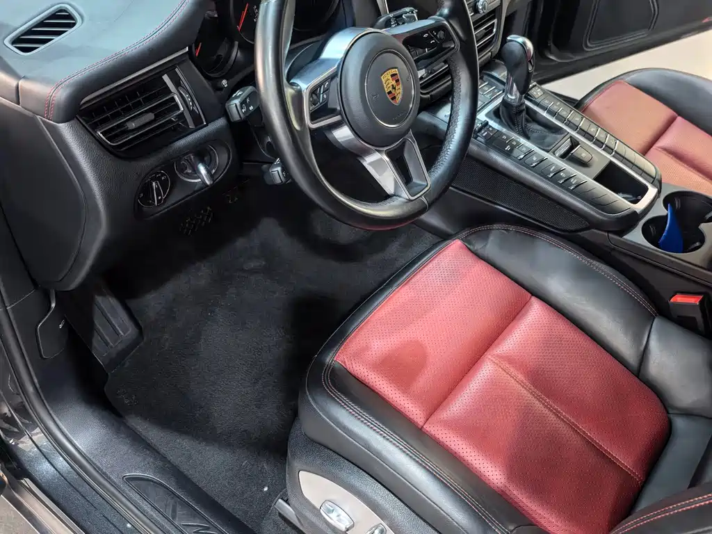 Porsche Macan — миниатюра 5
