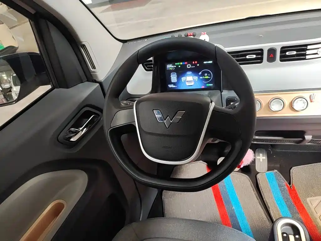 Wuling MINIEV — миниатюра 11