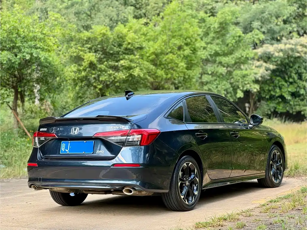 Honda Civic — миниатюра 6