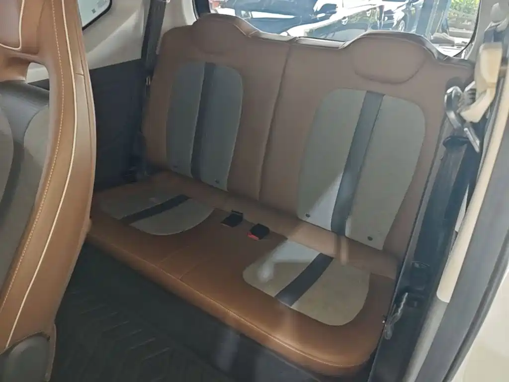 Wuling MINIEV — миниатюра 17