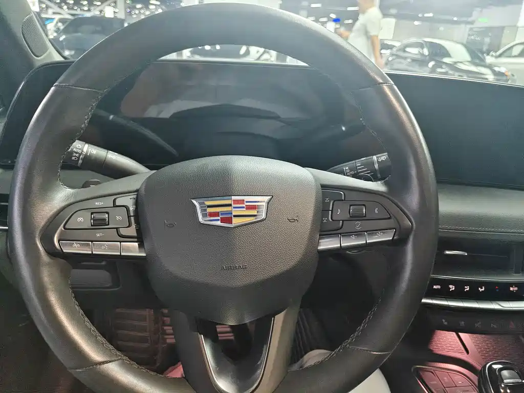 Cadillac CT5 — миниатюра 6