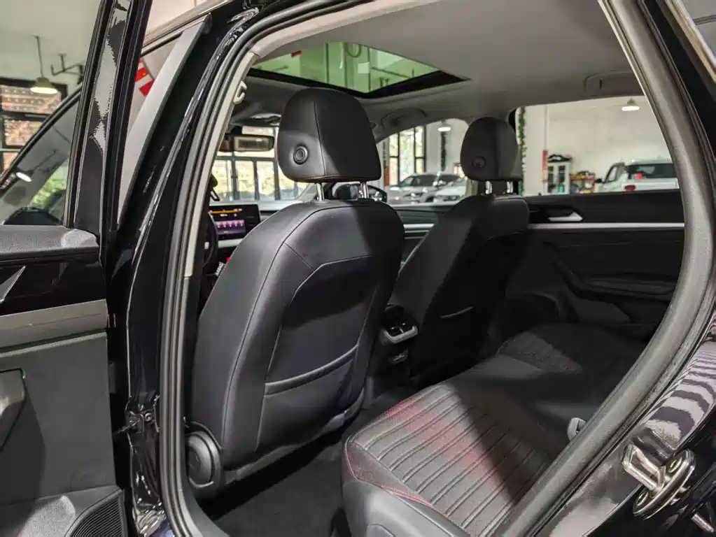 Volkswagen Lavida — миниатюра 9