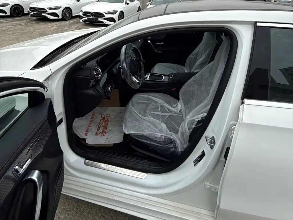 Mercedes-Benz A-Class A 2025 A 200 L Fashion