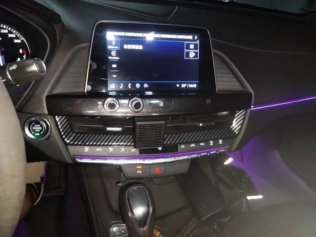 Cadillac CT4 — миниатюра 6