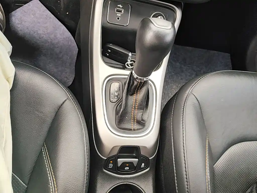 Jeep Compass — миниатюра 14