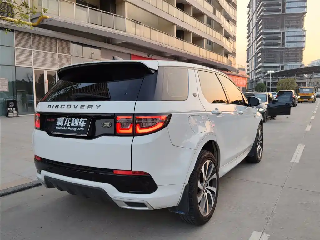 Land Rover Discovery Sport — миниатюра 5