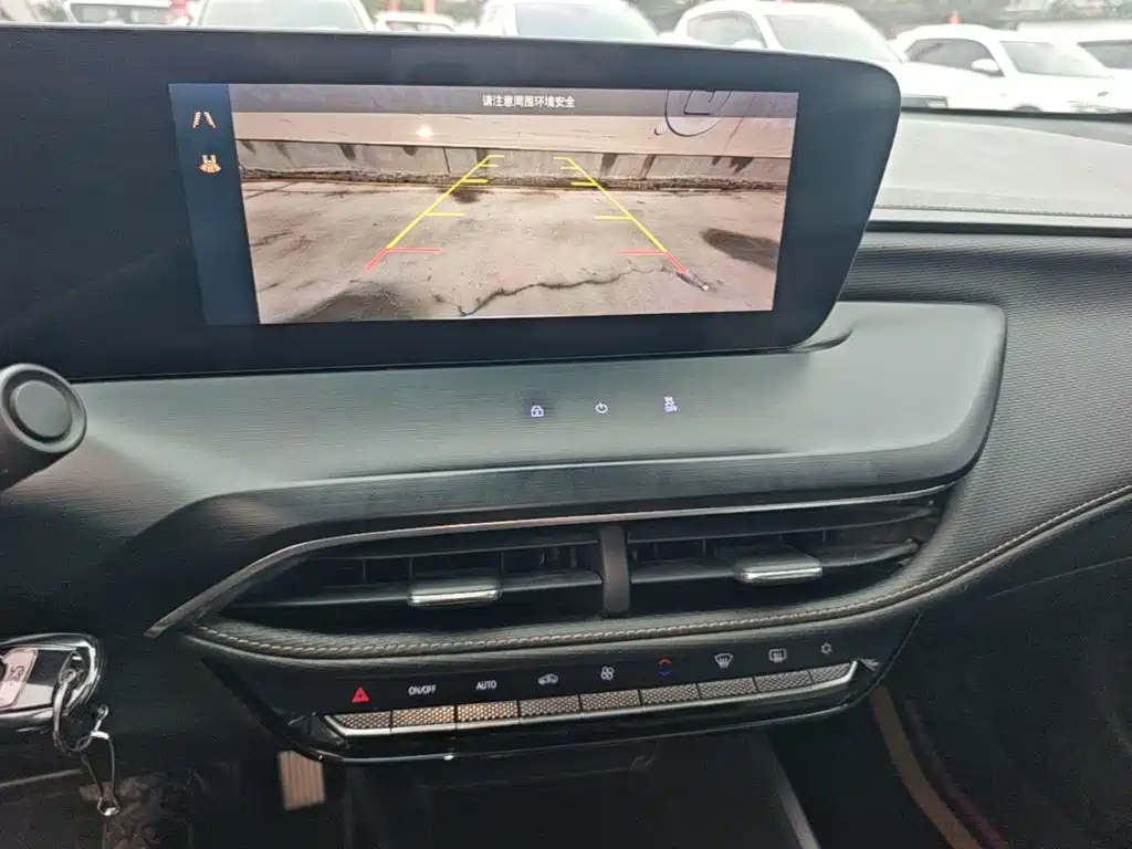Buick Verano — миниатюра 13