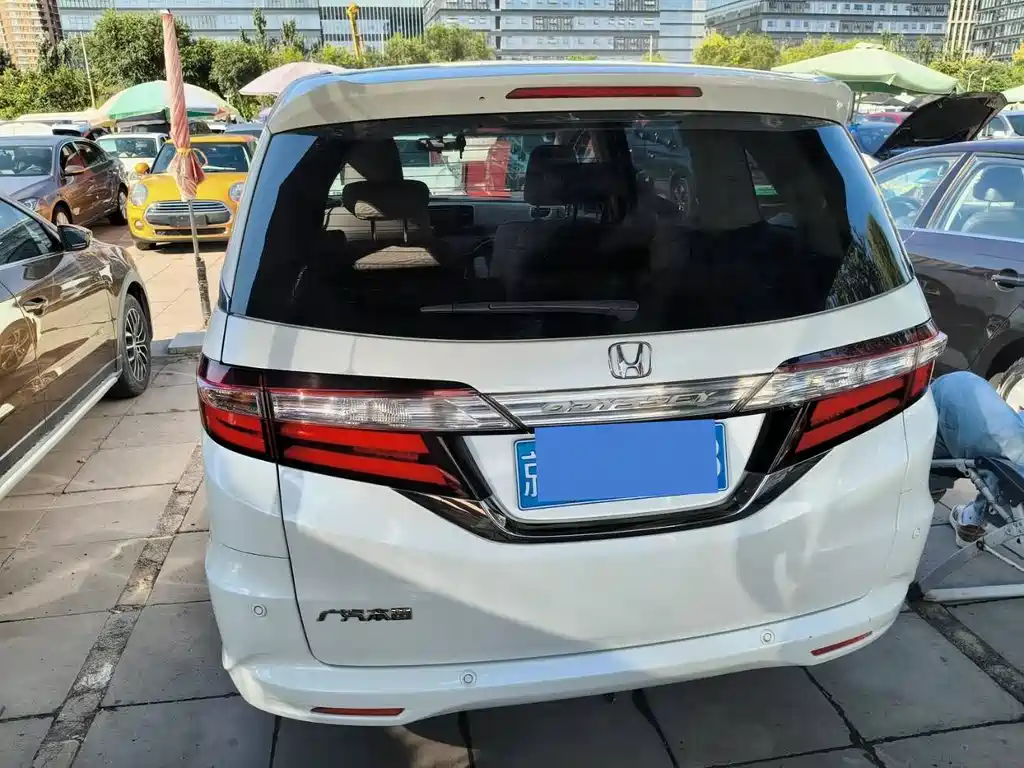 Honda Odyssey — миниатюра 5