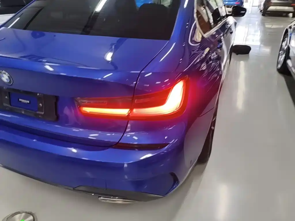 BMW 3 Series — миниатюра 8