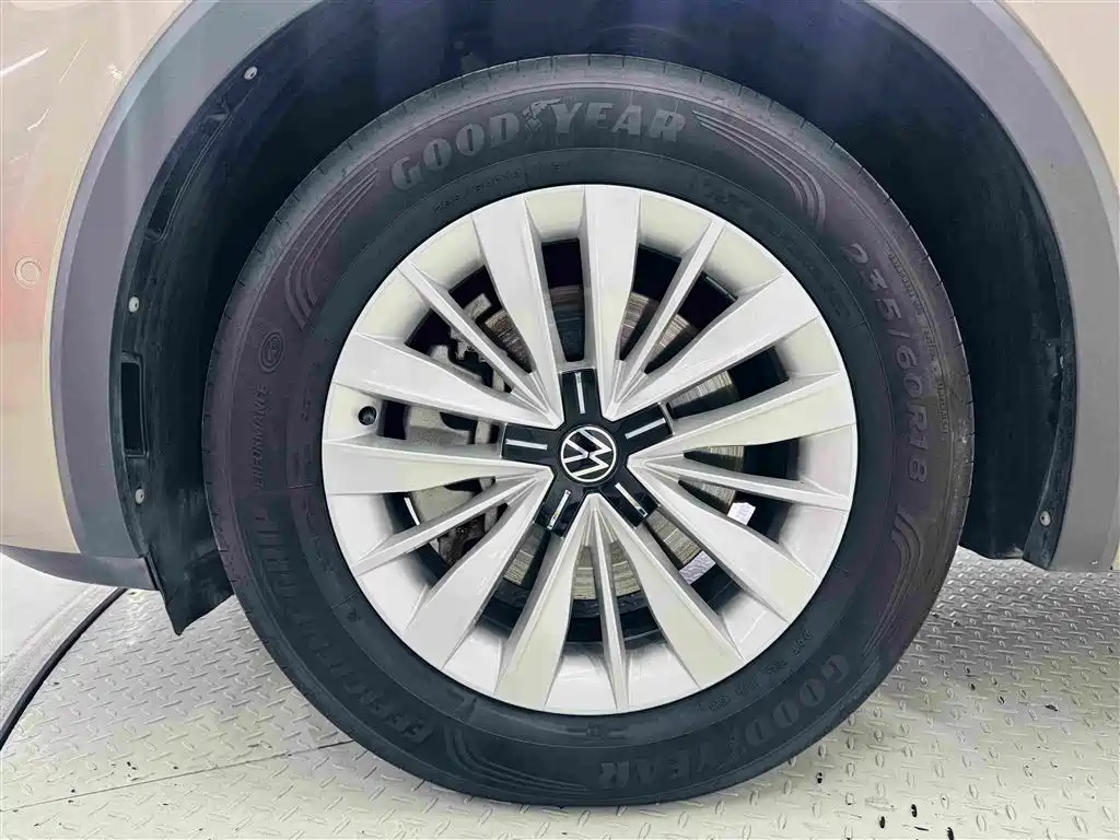 Volkswagen Viloran — миниатюра 10