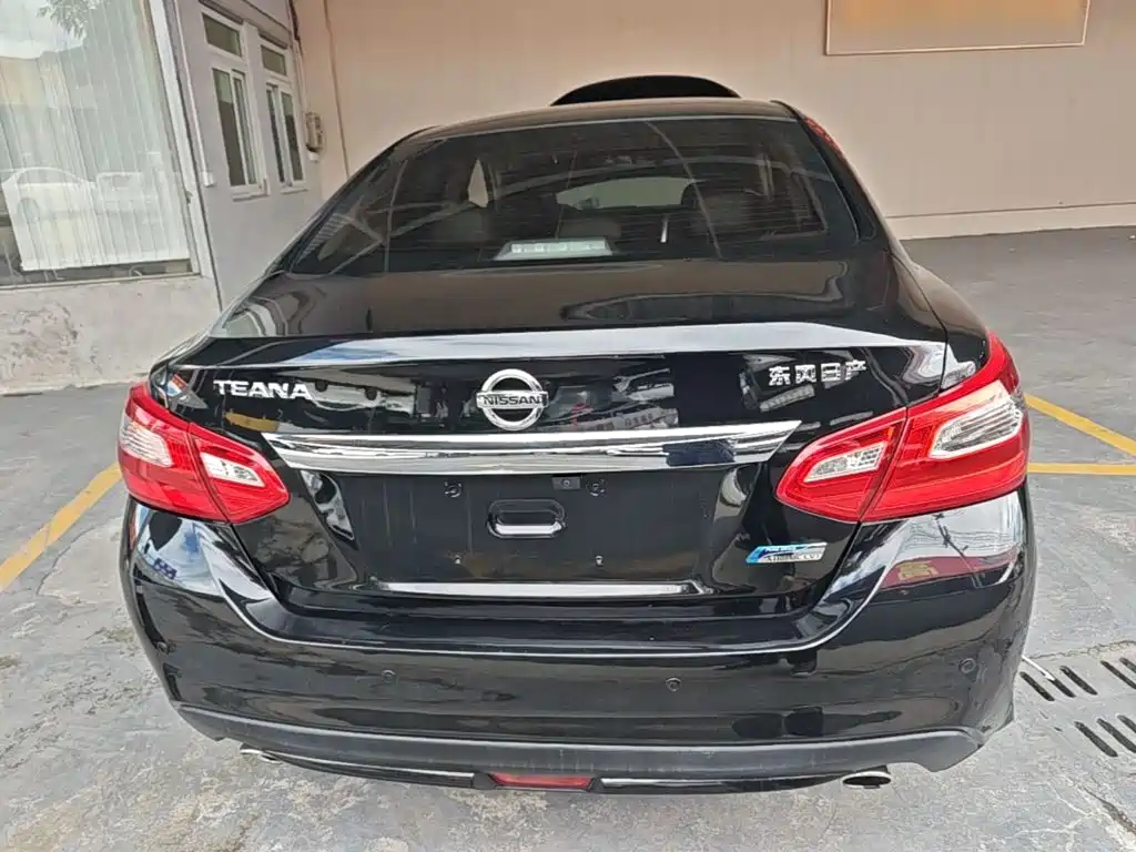 Nissan Teana — миниатюра 6