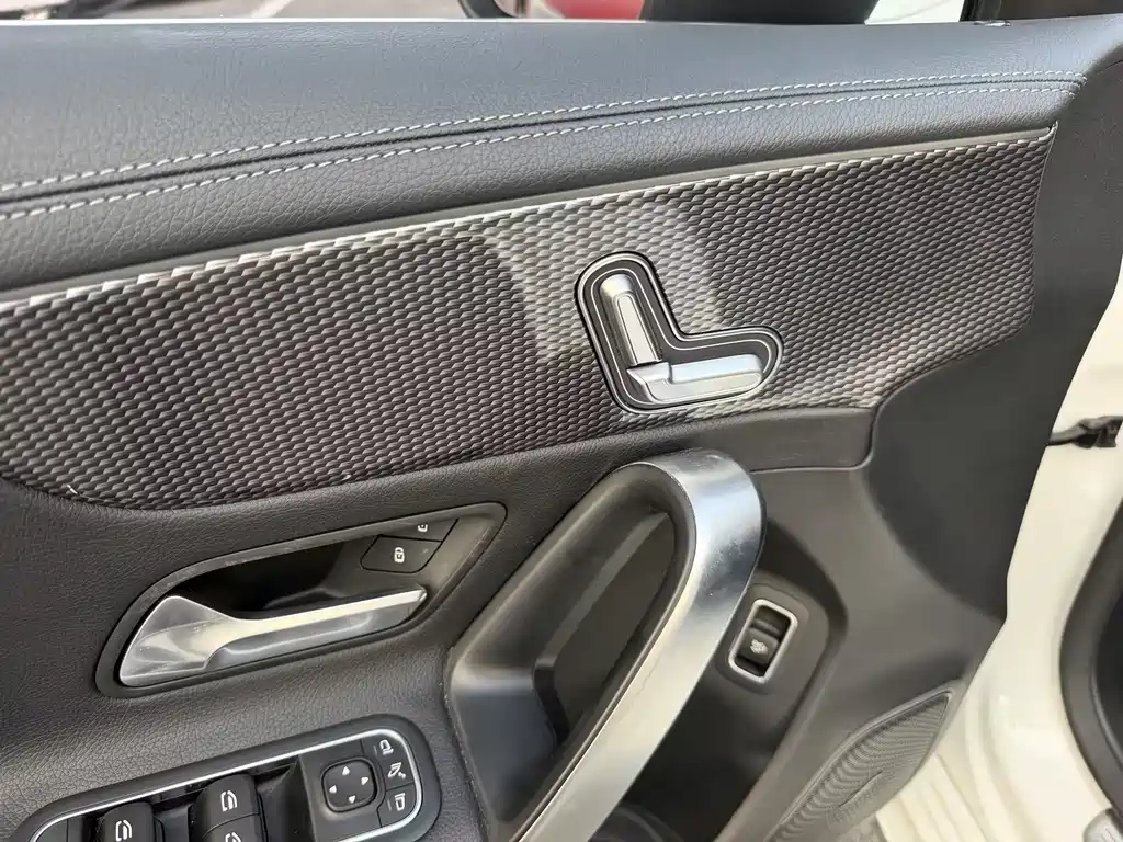 Mercedes-Benz A-Class — миниатюра 18