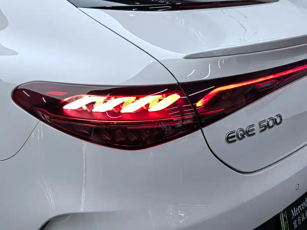 Mercedes-Benz EQE — миниатюра 18