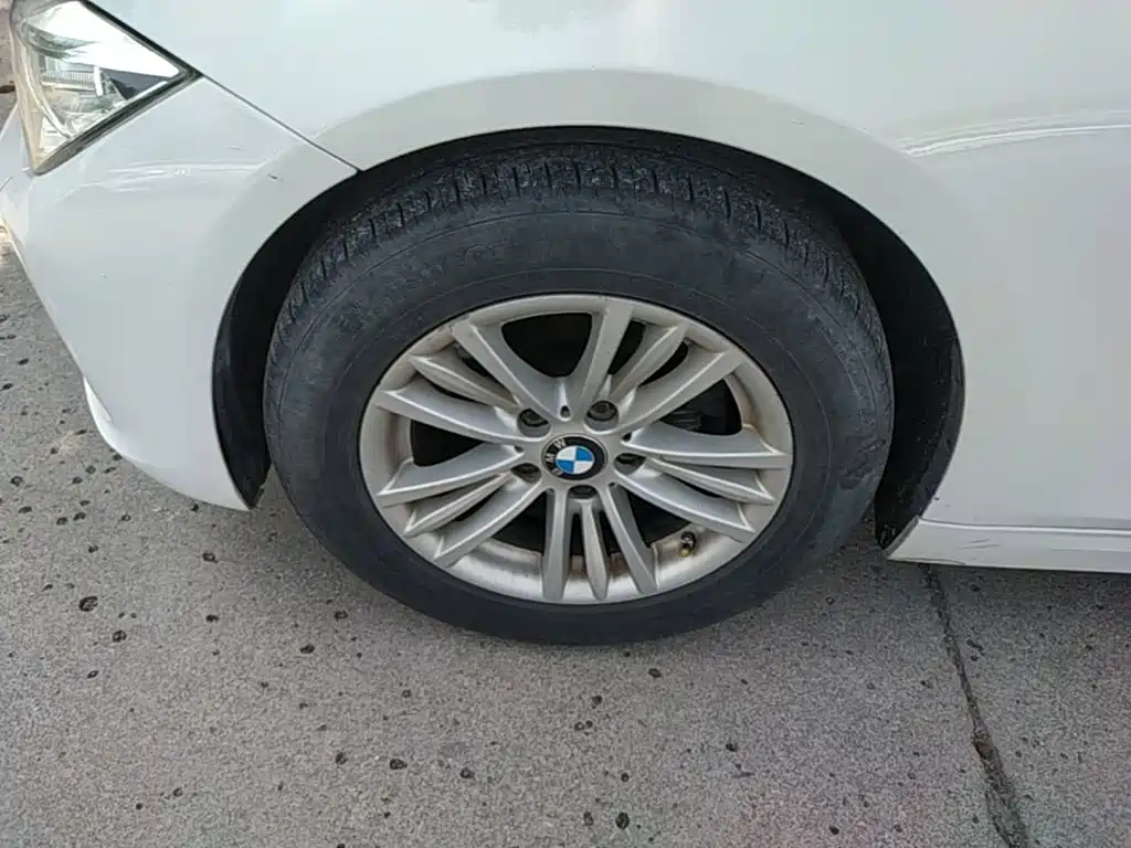 BMW 3 Series — миниатюра 23