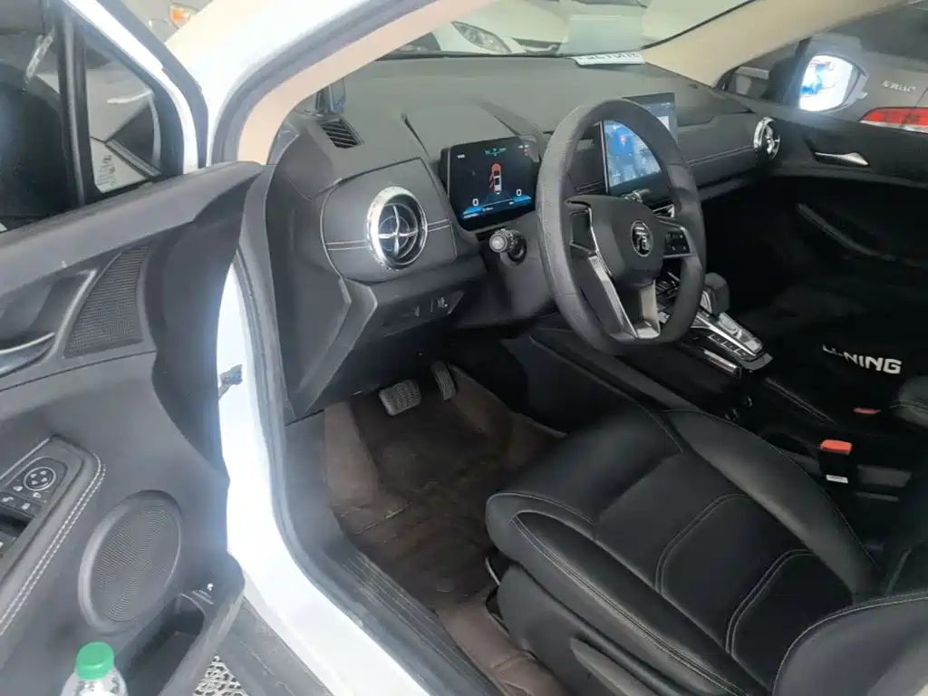 BYD Yuan EV — миниатюра 16