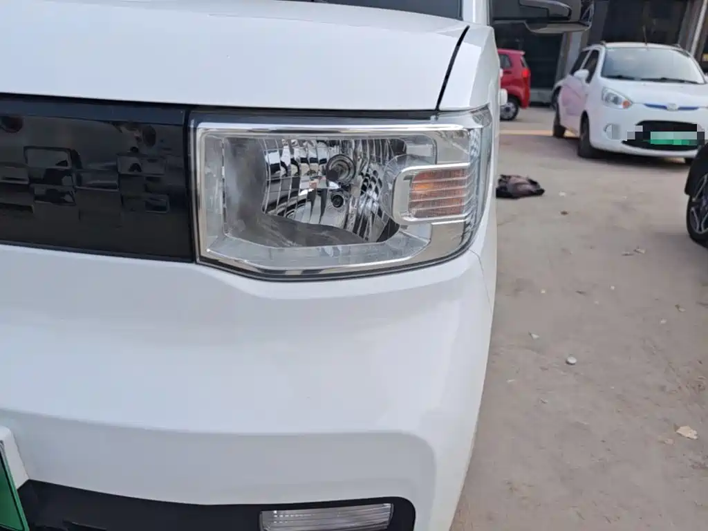 Wuling MINIEV — миниатюра 24