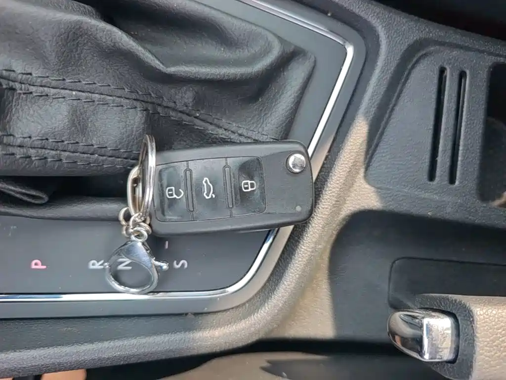 Volkswagen Lavida — миниатюра 9