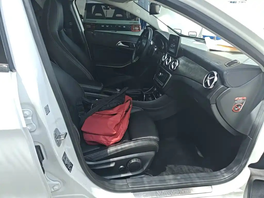 Mercedes-Benz GLA — миниатюра 25