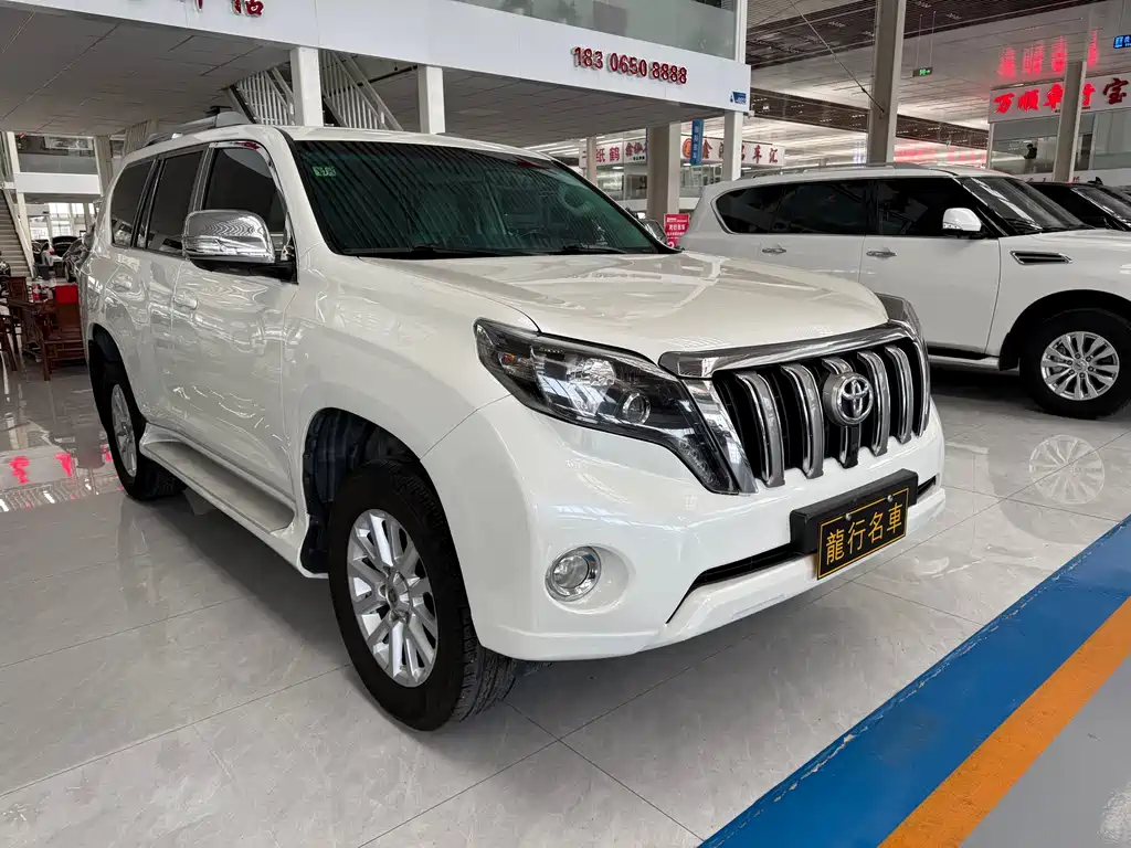 TOYOTA PRADO
