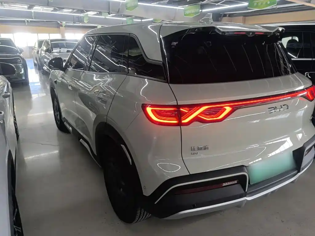 BYD Yuan UP — миниатюра 5