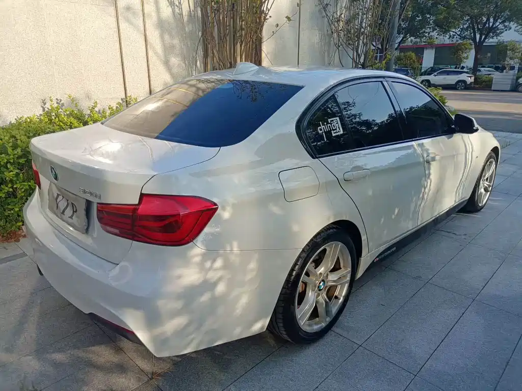 BMW 3 Series — миниатюра 8