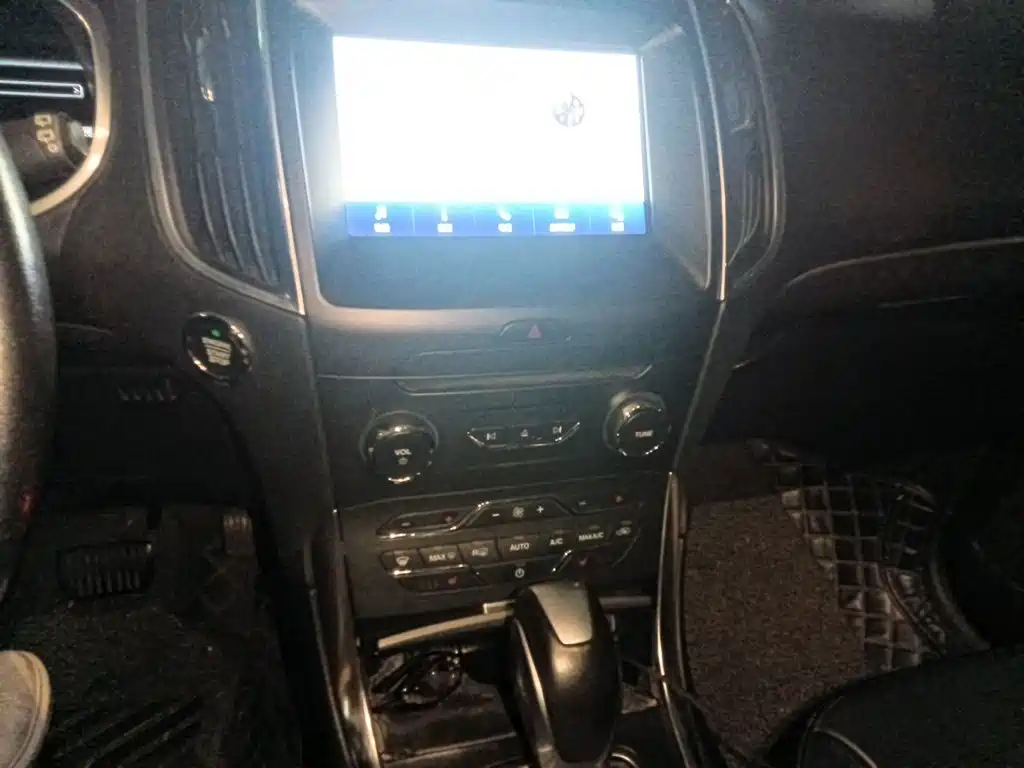 Ford Edge — миниатюра 9