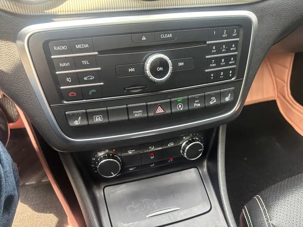 Mercedes-Benz GLA — миниатюра 5