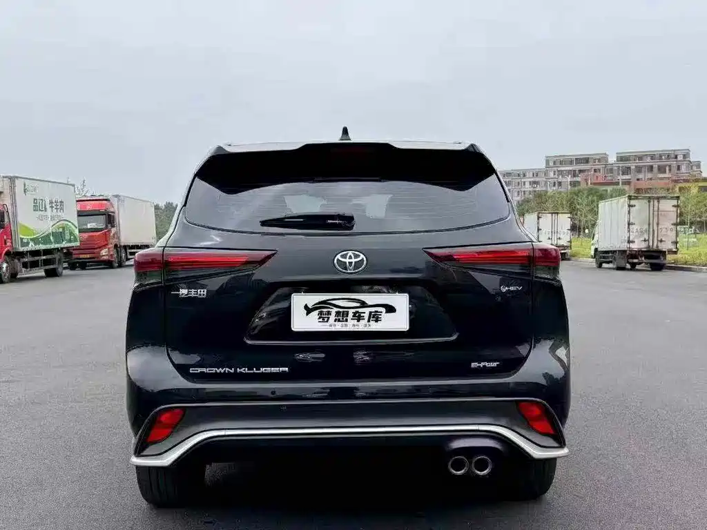 Toyota Crown Kluger — миниатюра 8