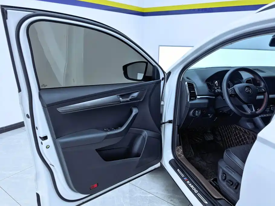 Skoda Karoq — миниатюра 7