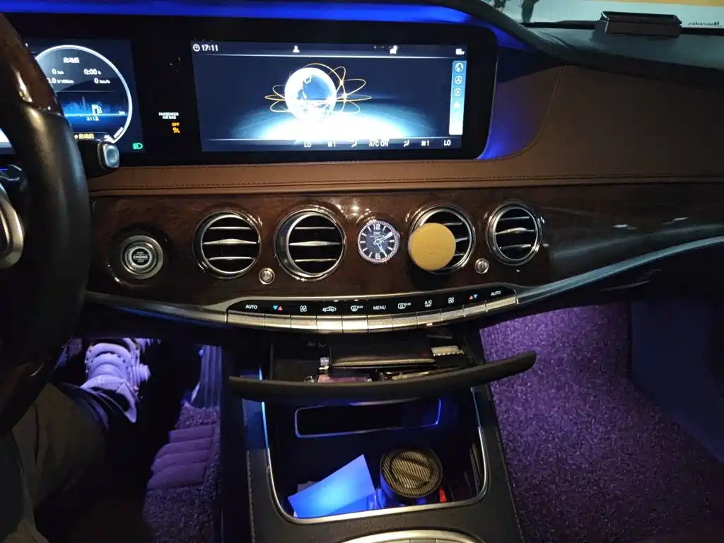 Mercedes-Benz S-Class — миниатюра 14