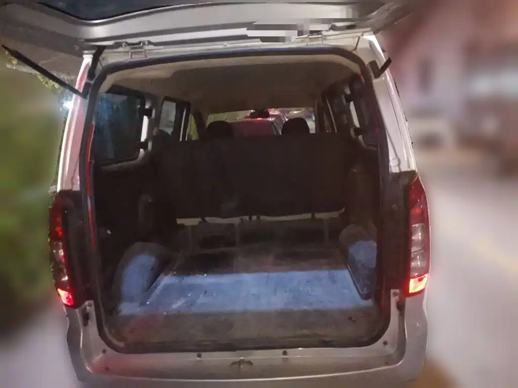 Wuling Hongguang V — миниатюра 10