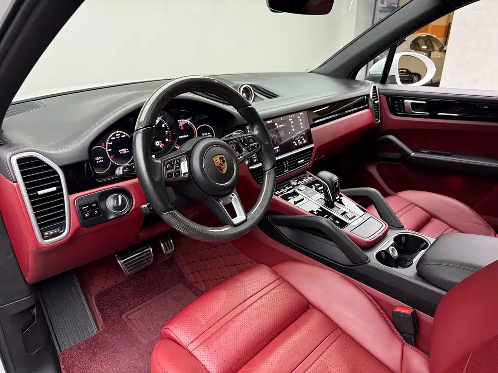 Porsche Cayenne — миниатюра 13