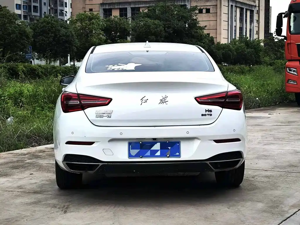 Hongqi Hongqi H5 — миниатюра 4