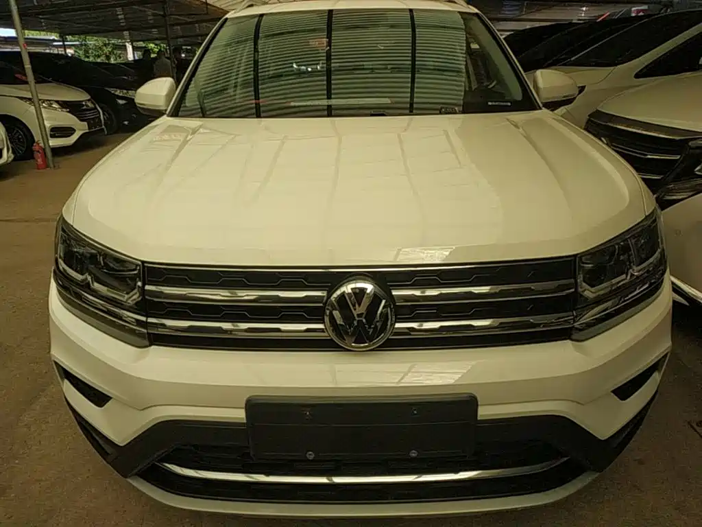 Volkswagen Tharu — миниатюра 3