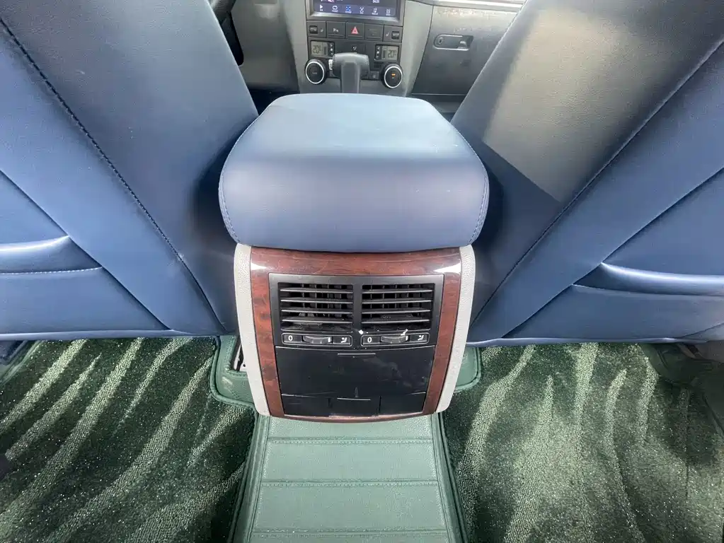 Volkswagen Touareg — миниатюра 16
