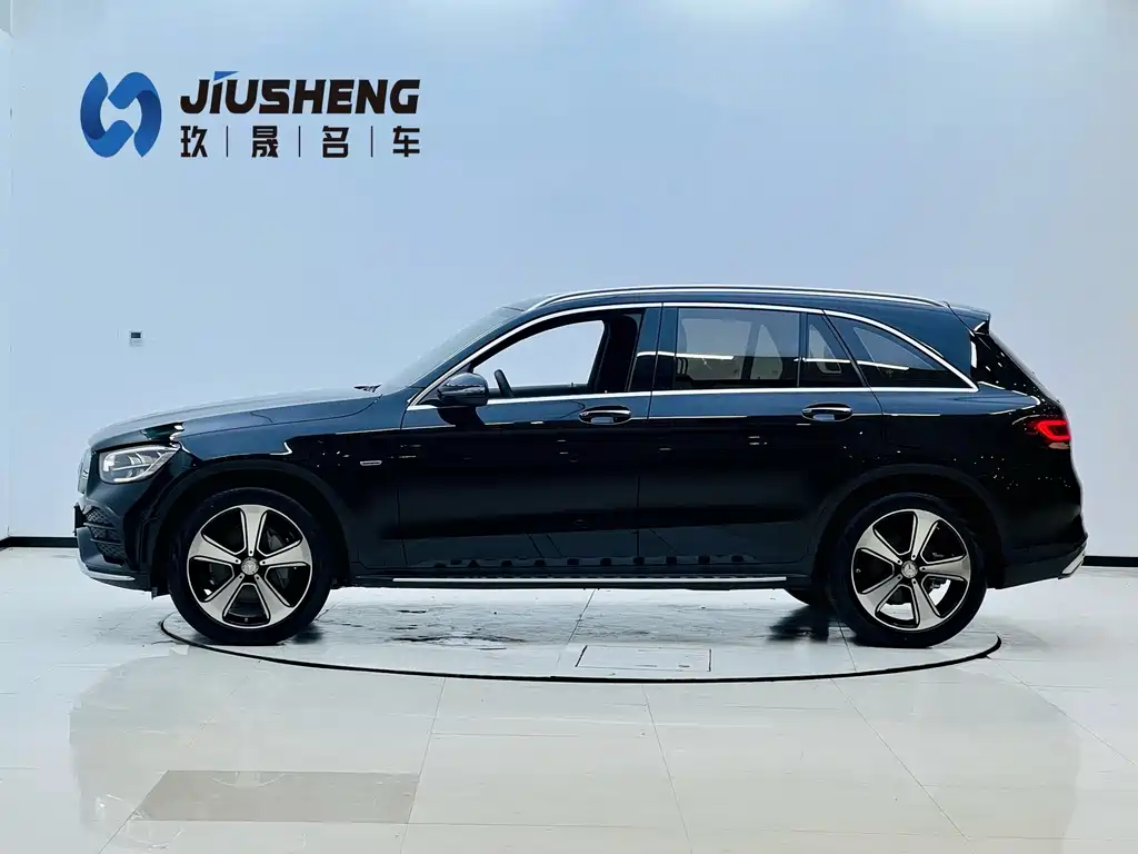 Mercedes-Benz GLC — миниатюра 3