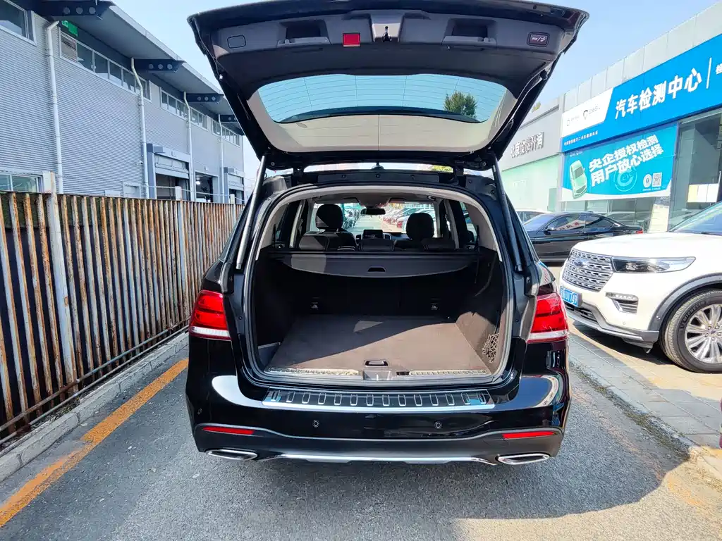 Mercedes-Benz GLE (Import) — миниатюра 14