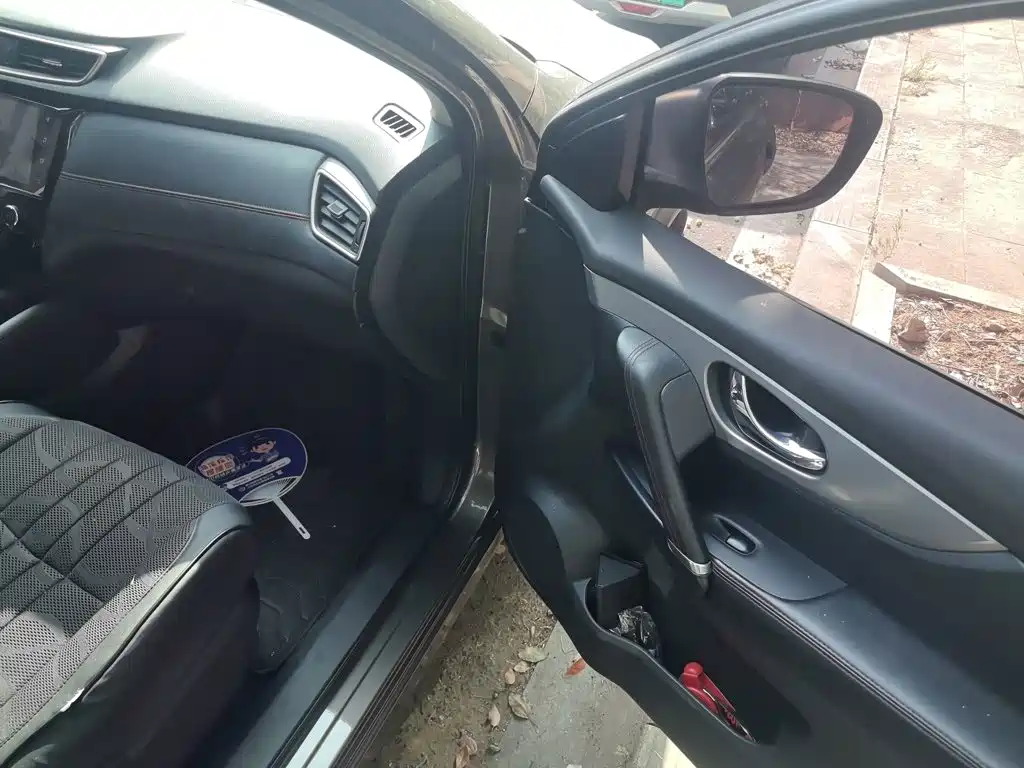 Nissan Qashqai — миниатюра 19