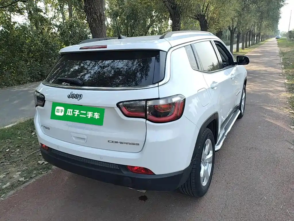 Jeep Compass — миниатюра 7