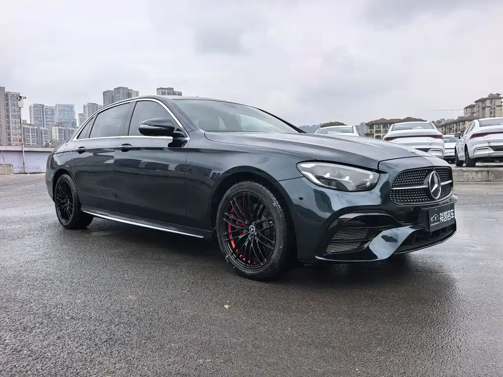 MERCEDES-BENZ E CLASS